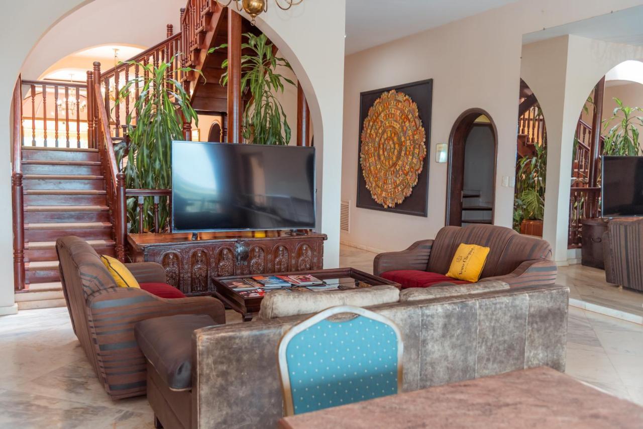 Casa Blanca Hotel Ciudad del Este Ngoại thất bức ảnh